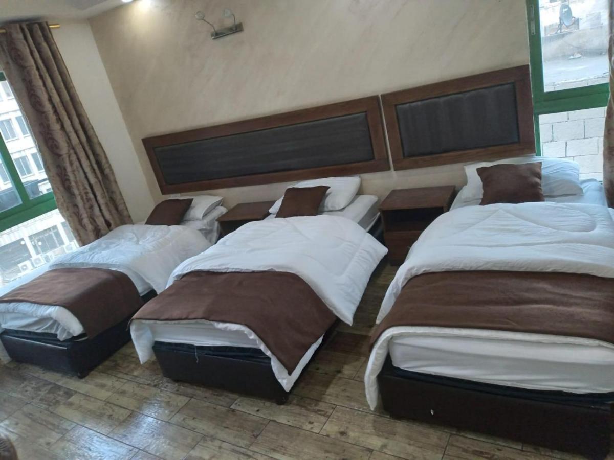 Downtown Hawaa Amman Hotel ภายนอก รูปภาพ